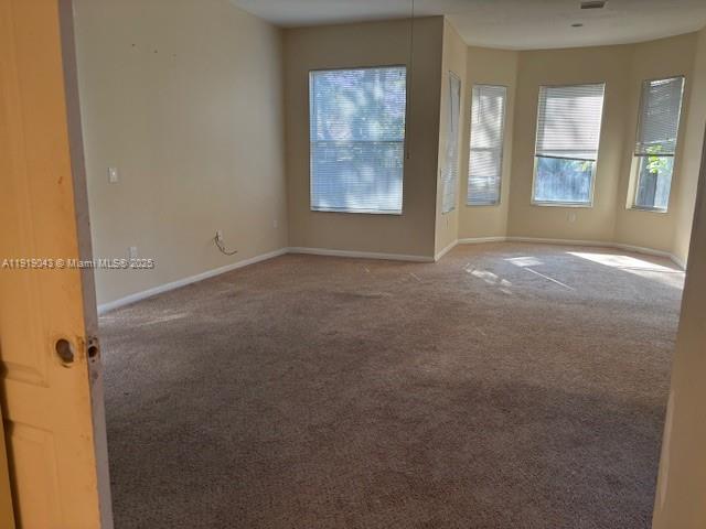 4871 5 / 4 4498 sq. ft. $ 2025-11-24 0 foto