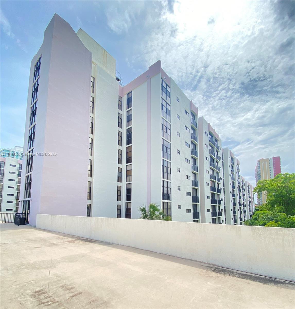 Photo of 16919 Bay Rd  #509, Sunny Isles Beach, Florida, 33160 - 