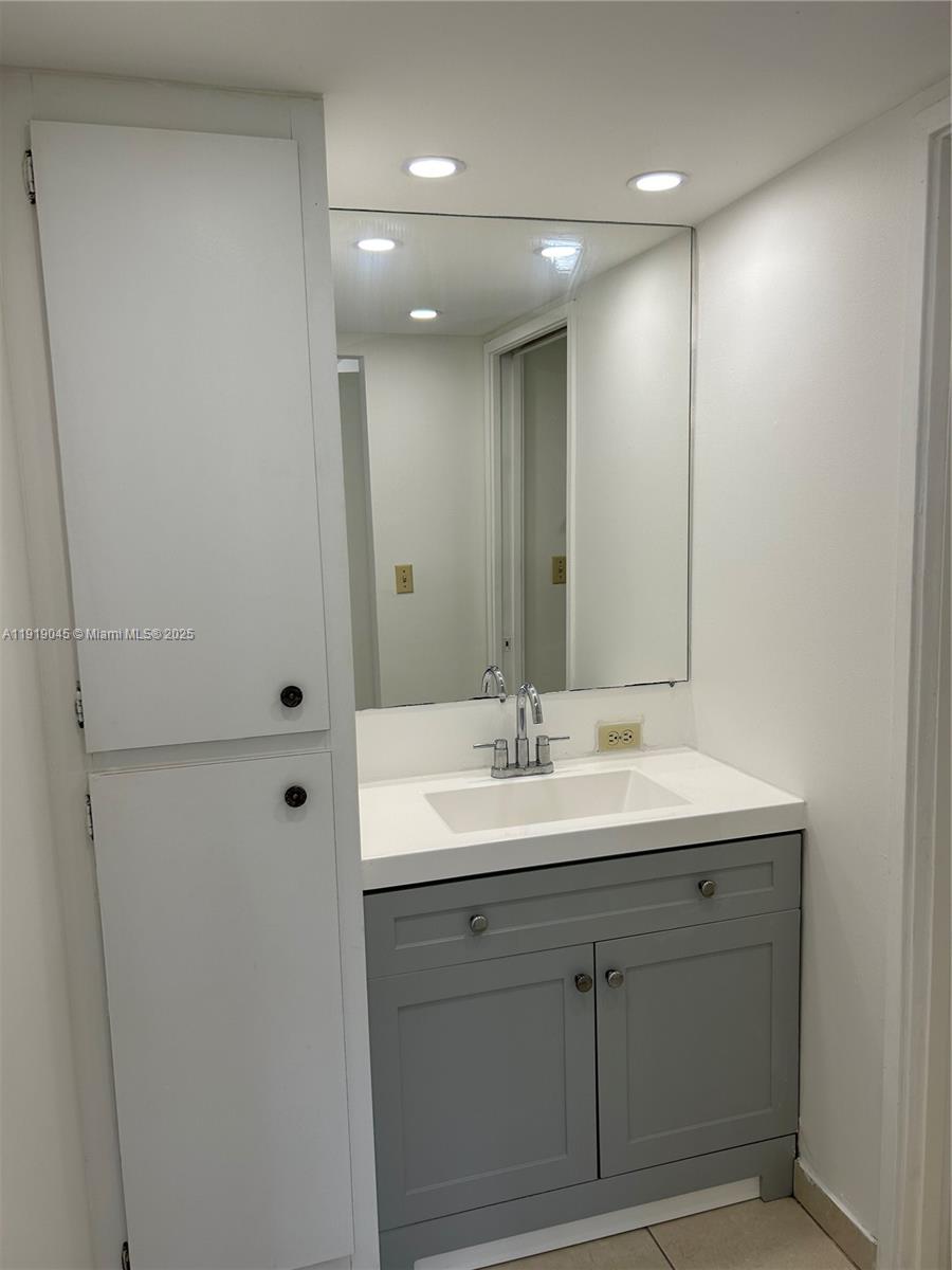 Photo of 16919 Bay Rd  #509, Sunny Isles Beach, Florida, 33160 - 
