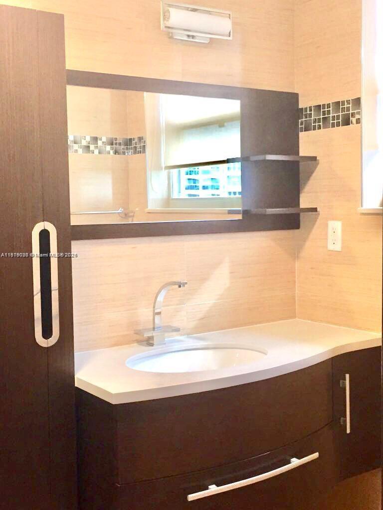 Photo of 3801 Ocean Dr  #15P, Hollywood, Florida, 33019 - 