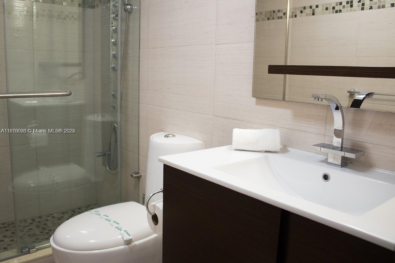 Photo of 3801 Ocean Dr  #15P, Hollywood, Florida, 33019 - 