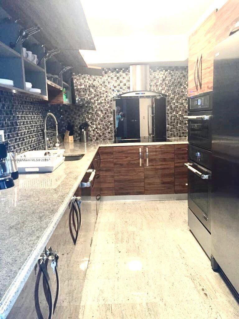 Photo of 3801 Ocean Dr  #15P, Hollywood, Florida, 33019 - 