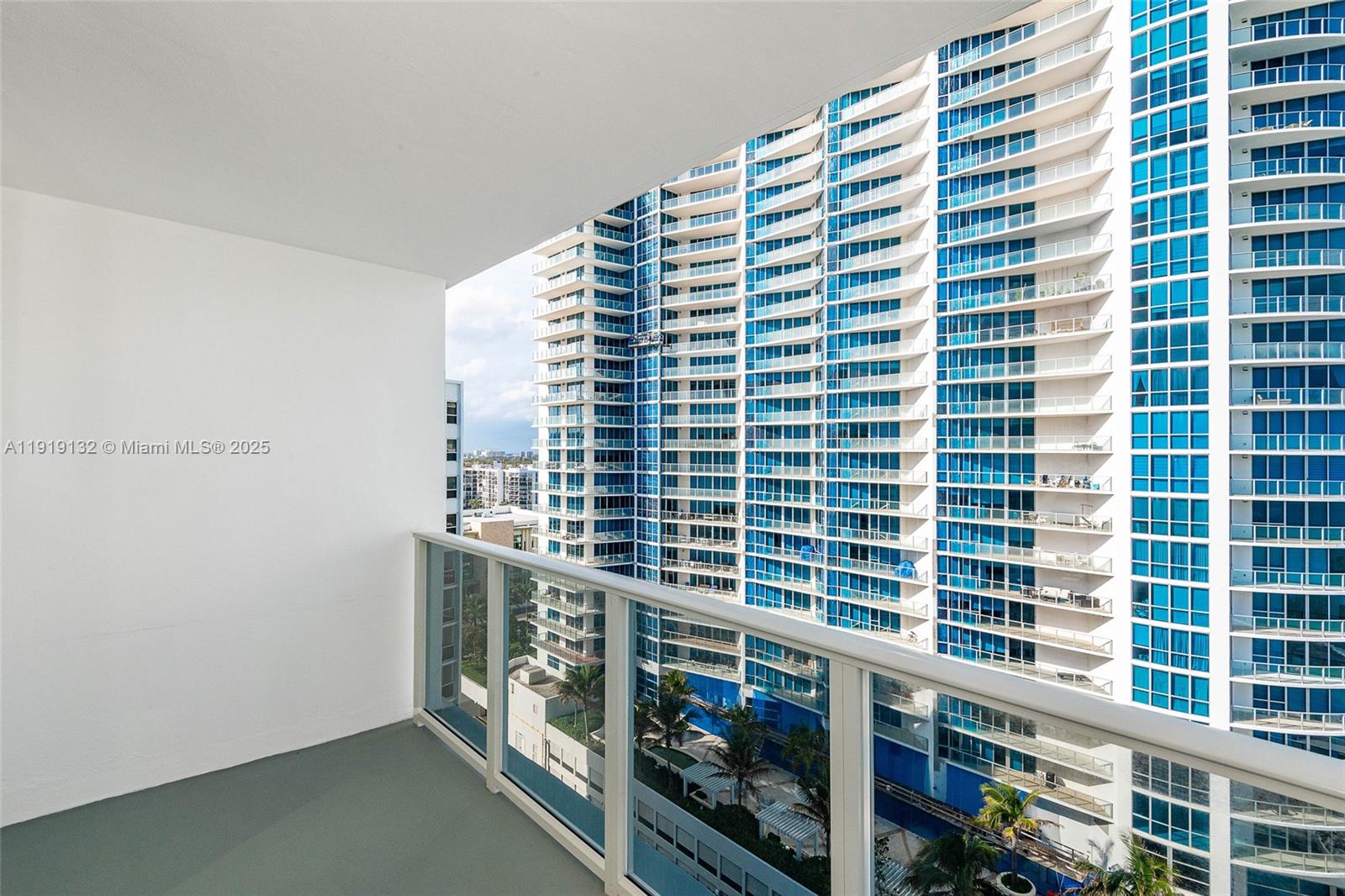 Photo of 3505 Ocean Dr #1411, Hollywood, Florida, 33019 -