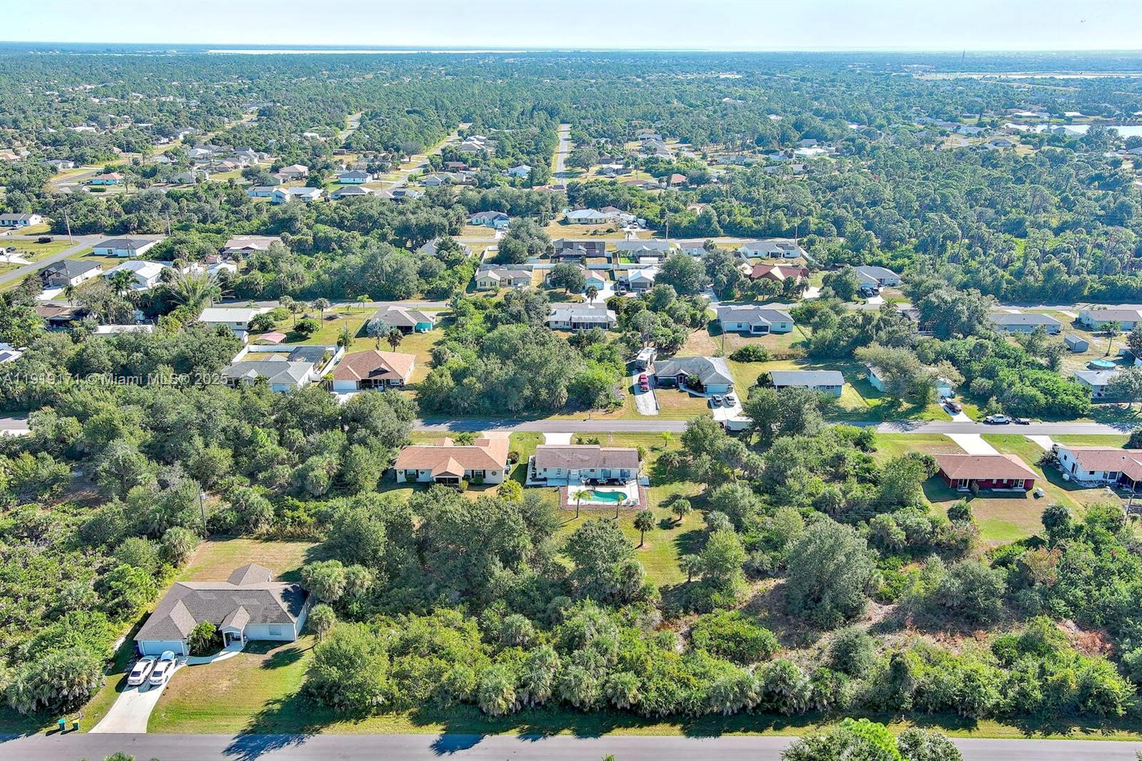 See details / sq. ft. $ 2025-11-24 0 Photo