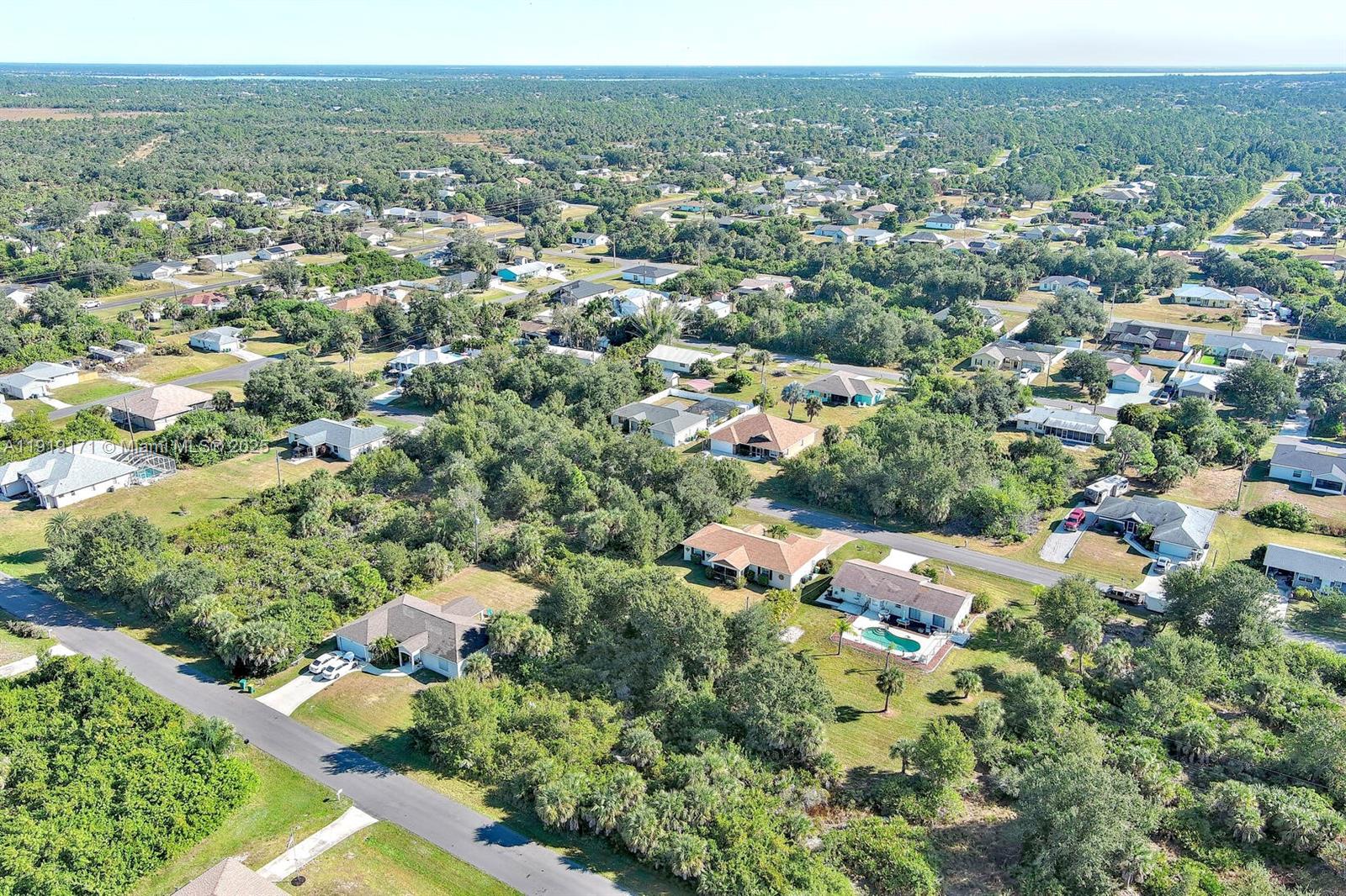 See details / sq. ft. $ 2025-11-24 0 Photo
