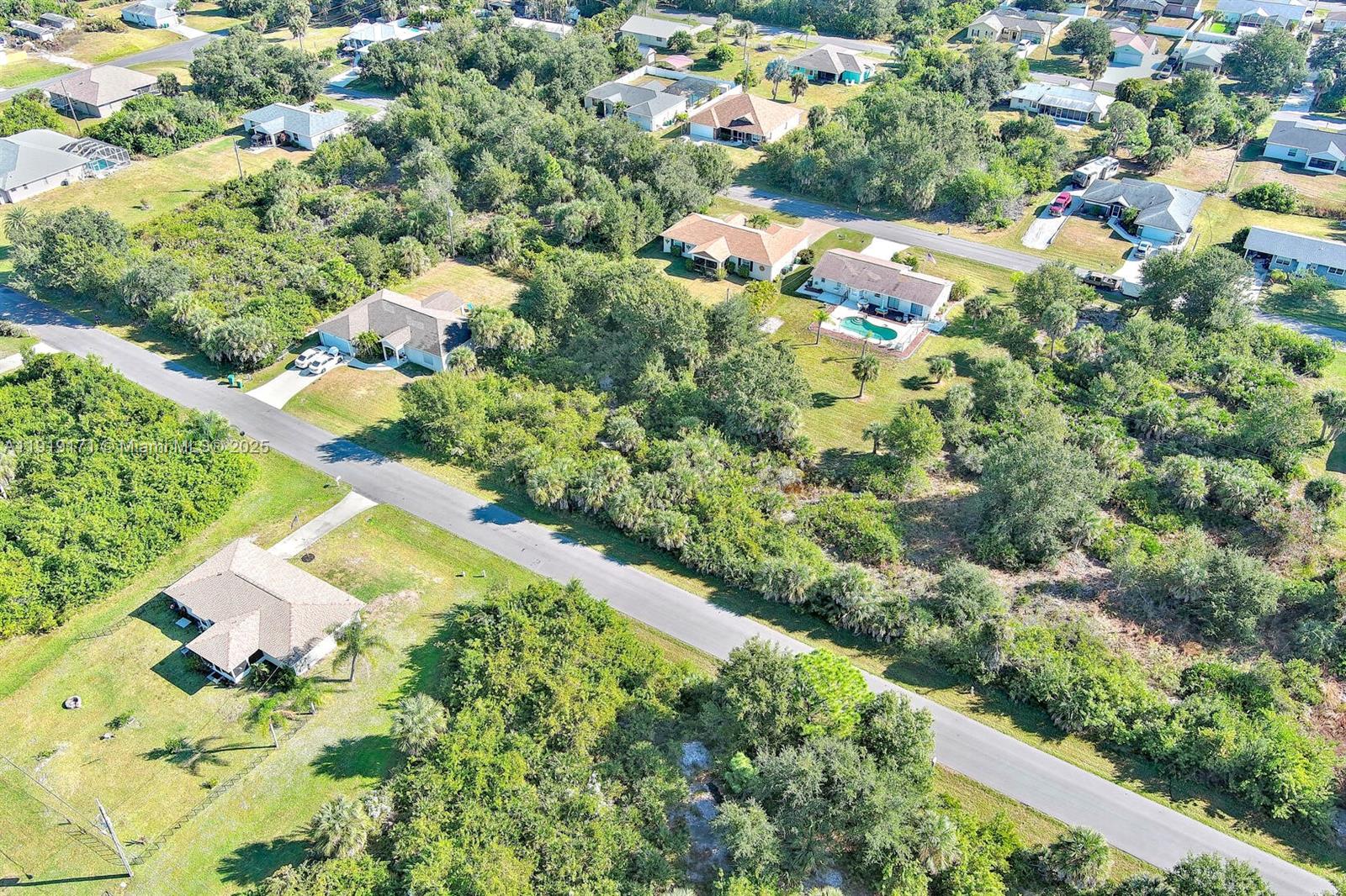 See details / sq. ft. $ 2025-11-24 0 Photo
