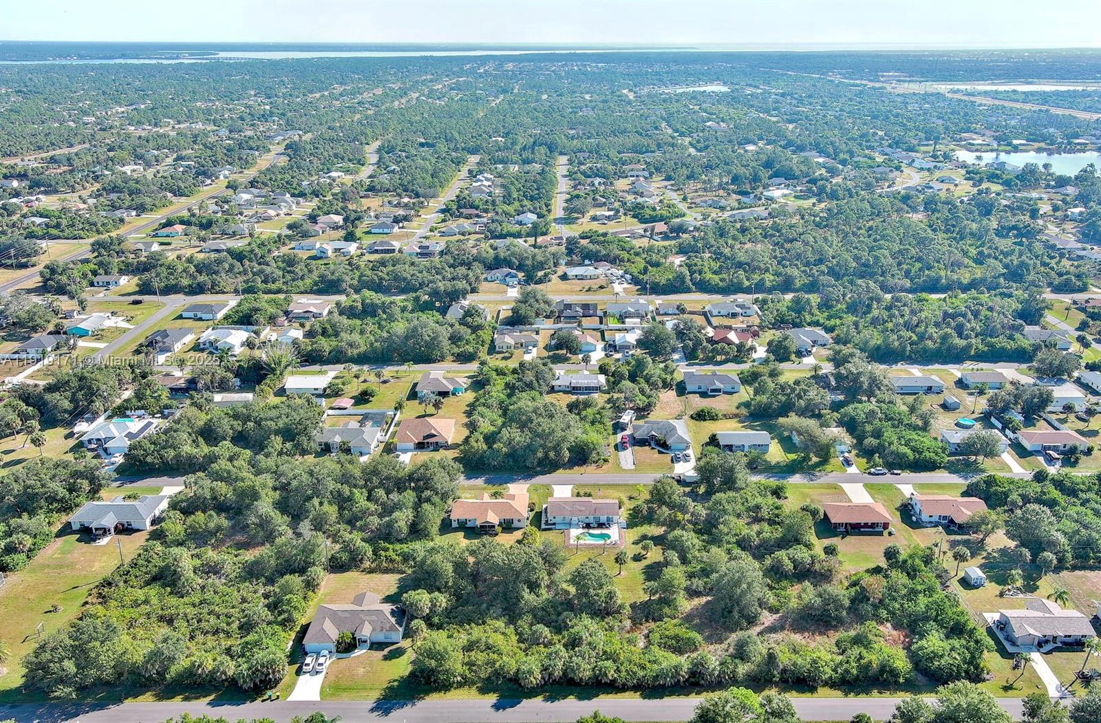 See details / sq. ft. $ 2025-11-24 0 Photo