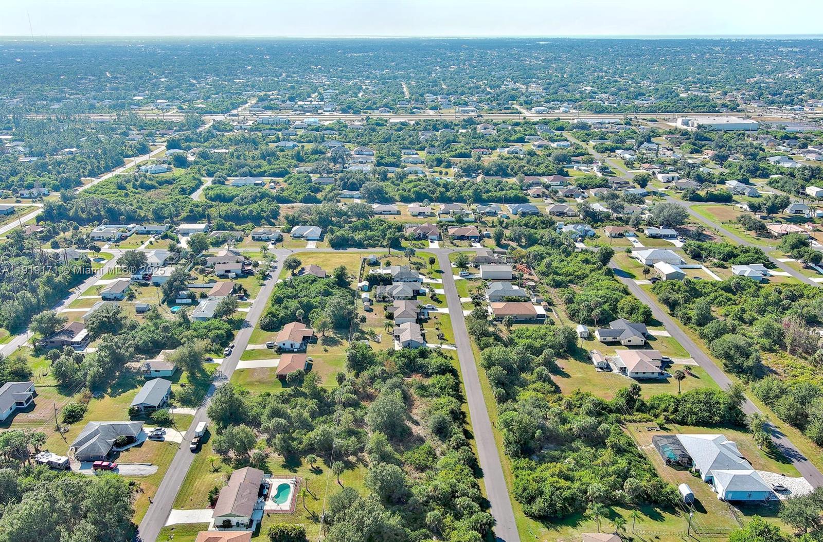 See details / sq. ft. $ 2025-11-24 0 Photo