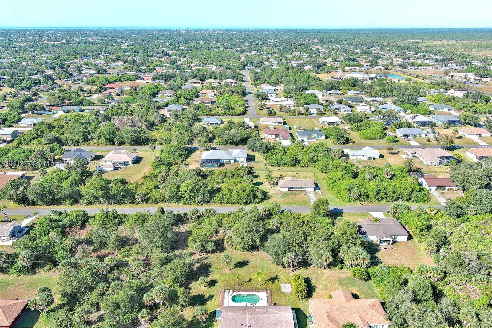 See details / sq. ft. $ 2025-11-24 0 Photo