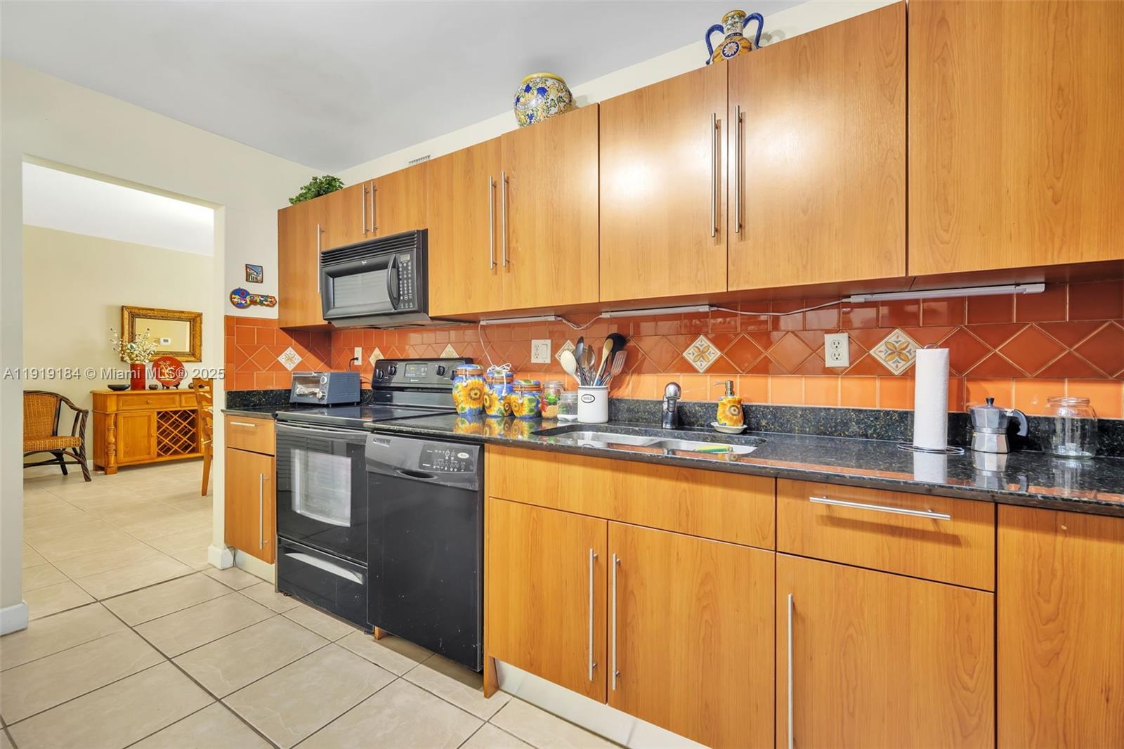 Photo of 3001 Ocean Dr  #403, Hollywood, Florida, 33019 - 