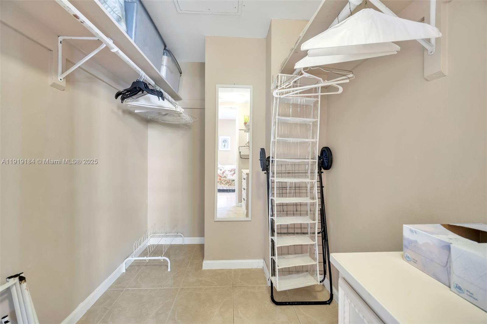 Photo of 3001 Ocean Dr  #403, Hollywood, Florida, 33019 - 