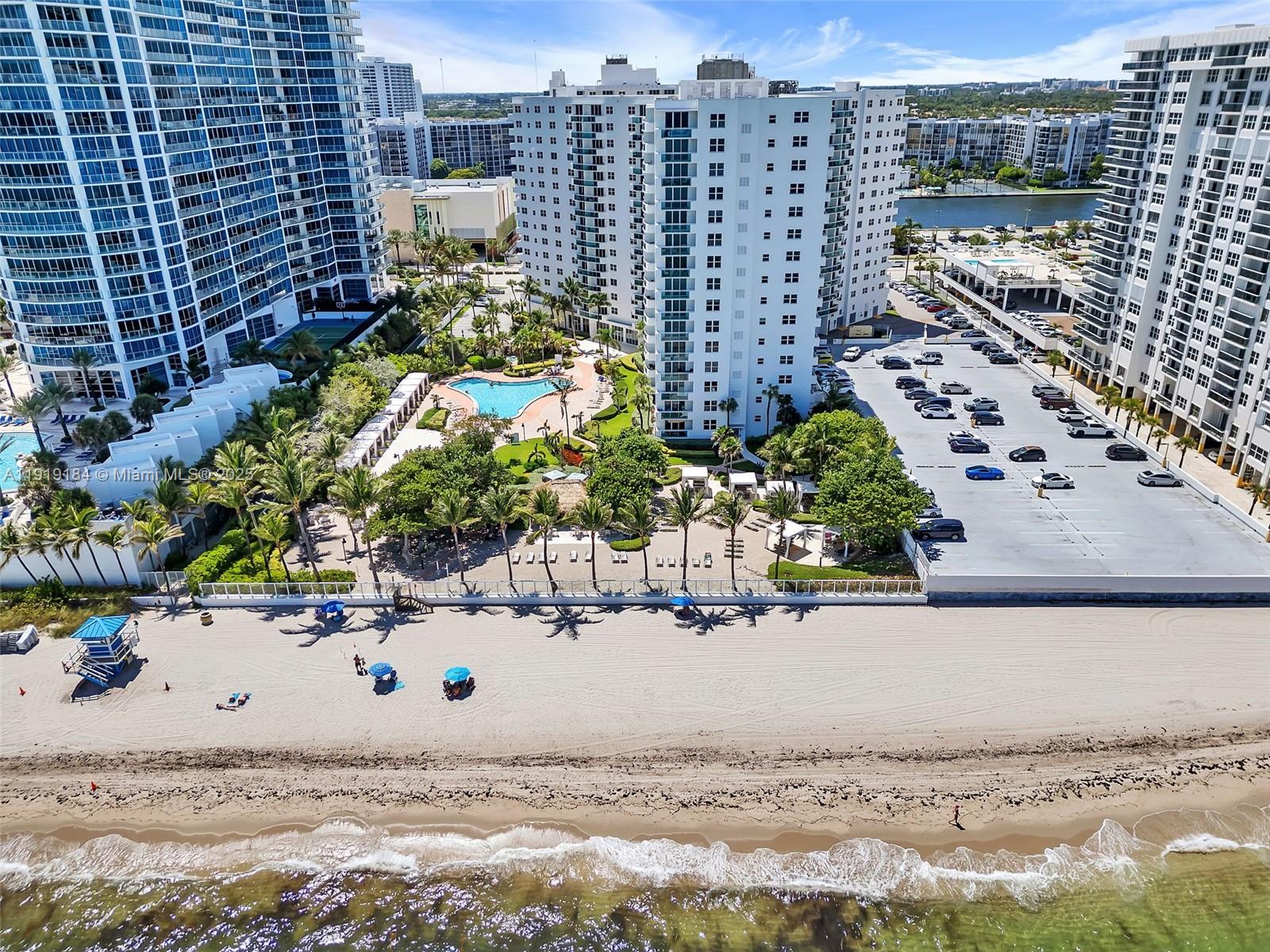 Photo of 3001 Ocean Dr  #403, Hollywood, Florida, 33019 - 