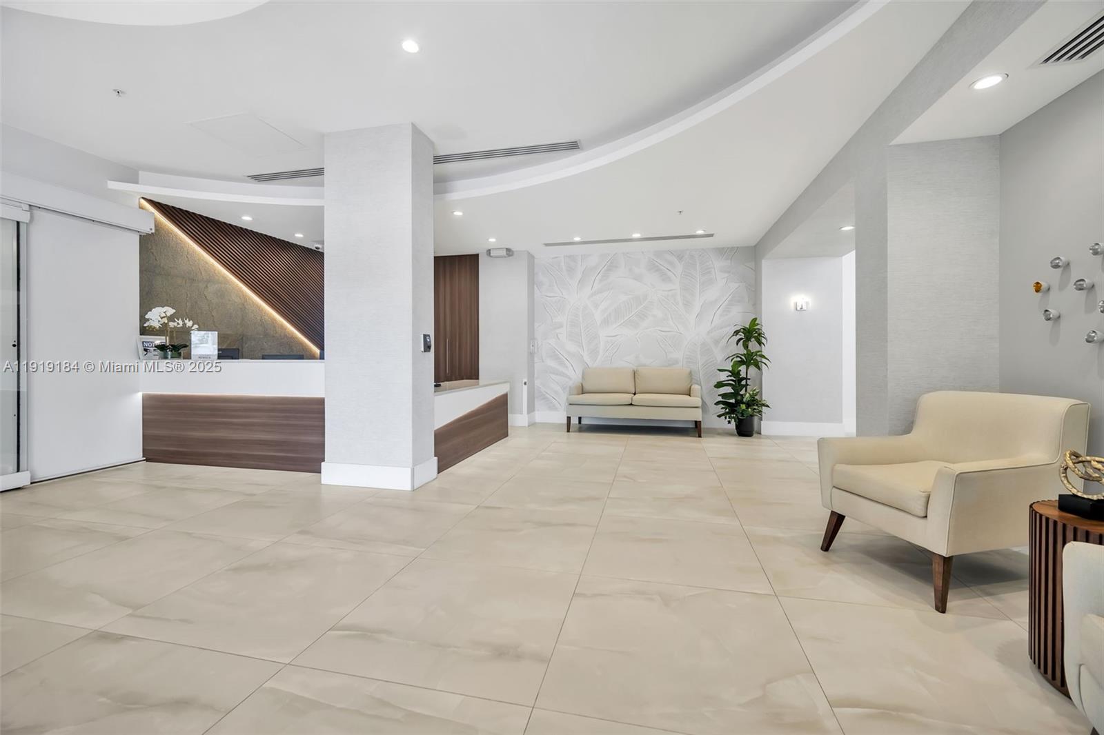 Photo of 3001 Ocean Dr  #403, Hollywood, Florida, 33019 - 