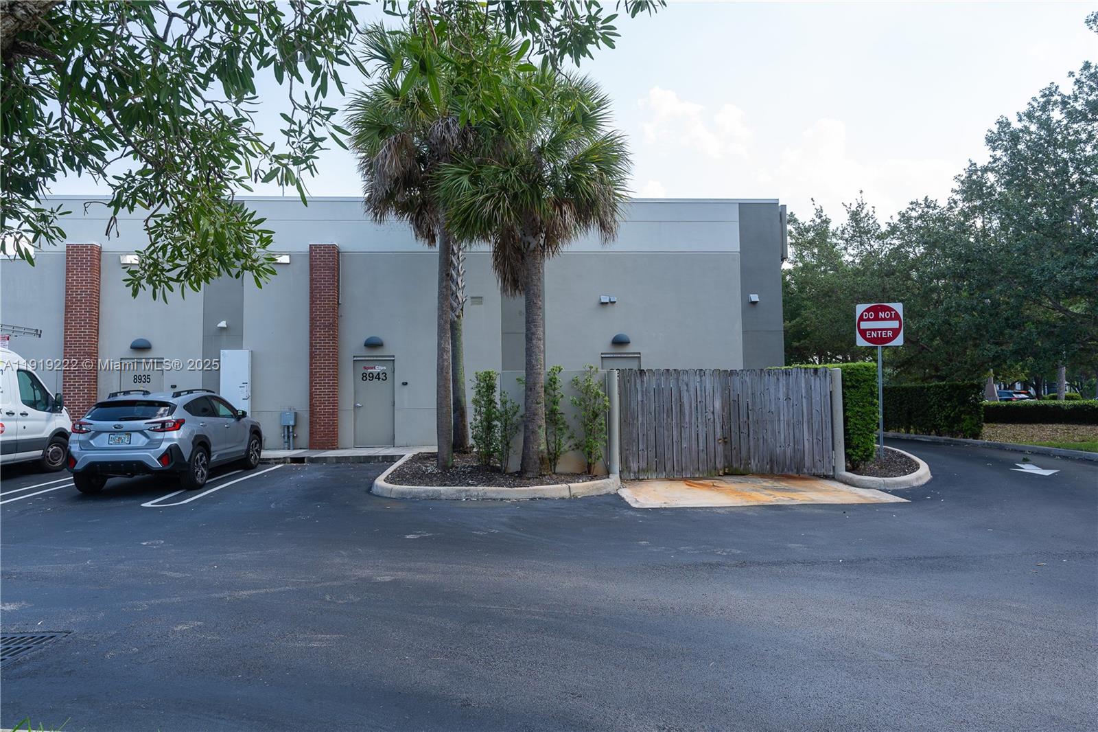   /   sq. ft. $ 2025-11-24 0 Photo