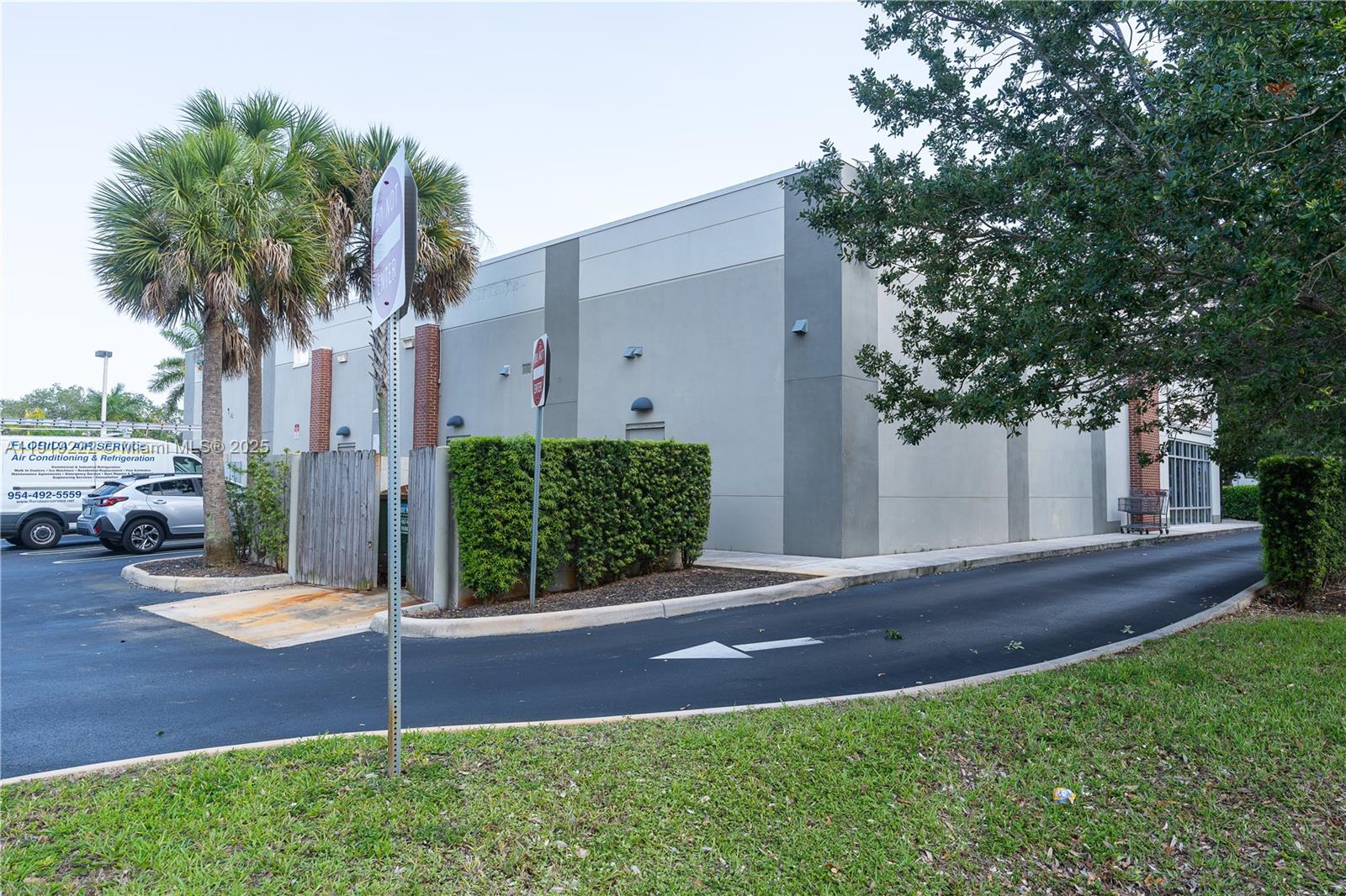   /   sq. ft. $ 2025-11-24 0 Photo