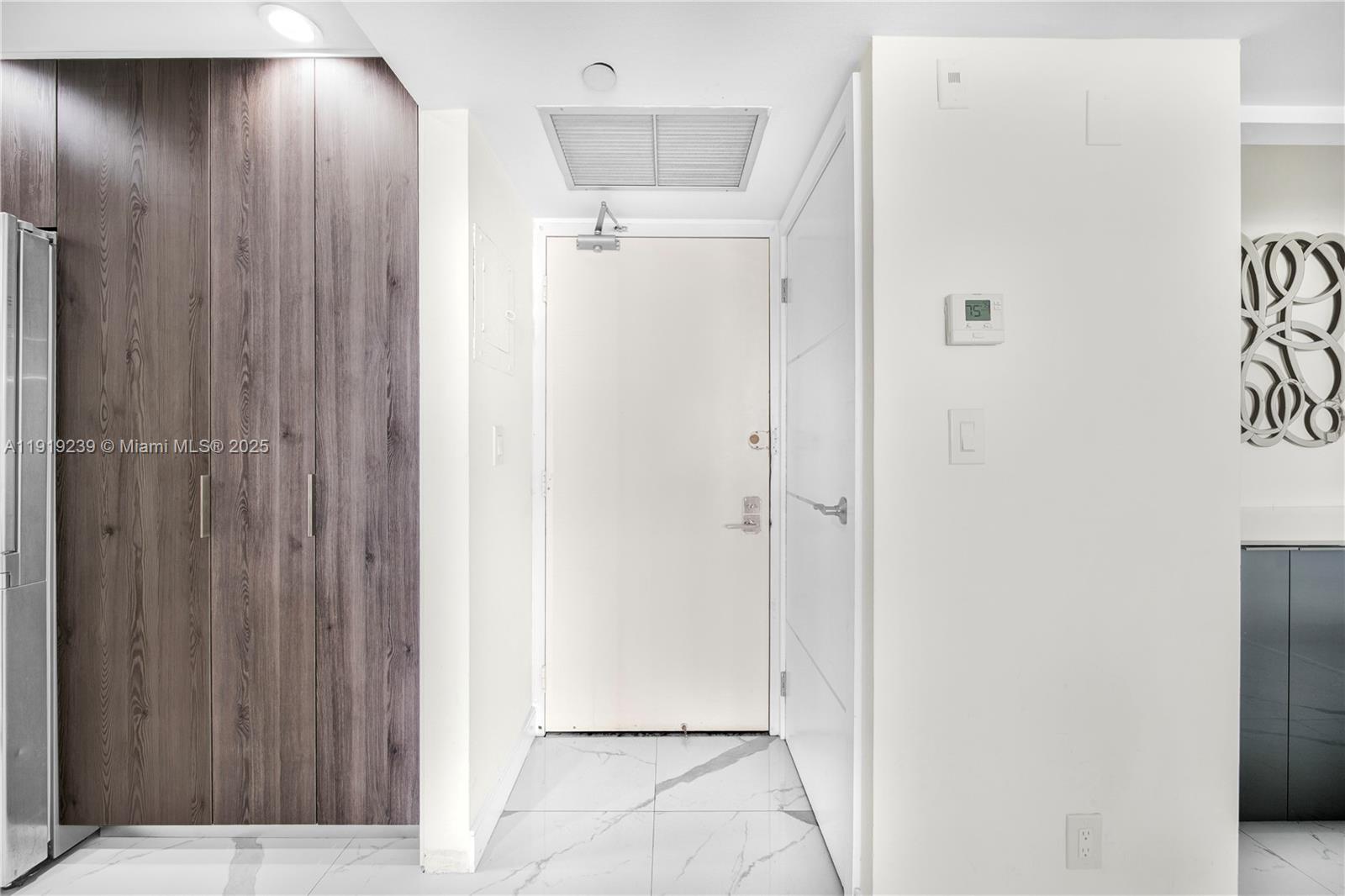 Photo of 20335 Country Club Drive  #2602, Aventura, Florida, 33180 - 