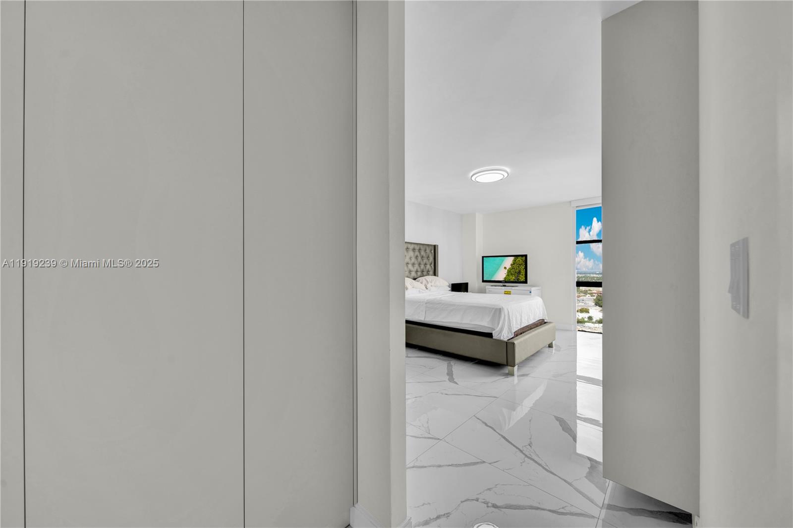 Photo of 20335 Country Club Drive  #2602, Aventura, Florida, 33180 - 