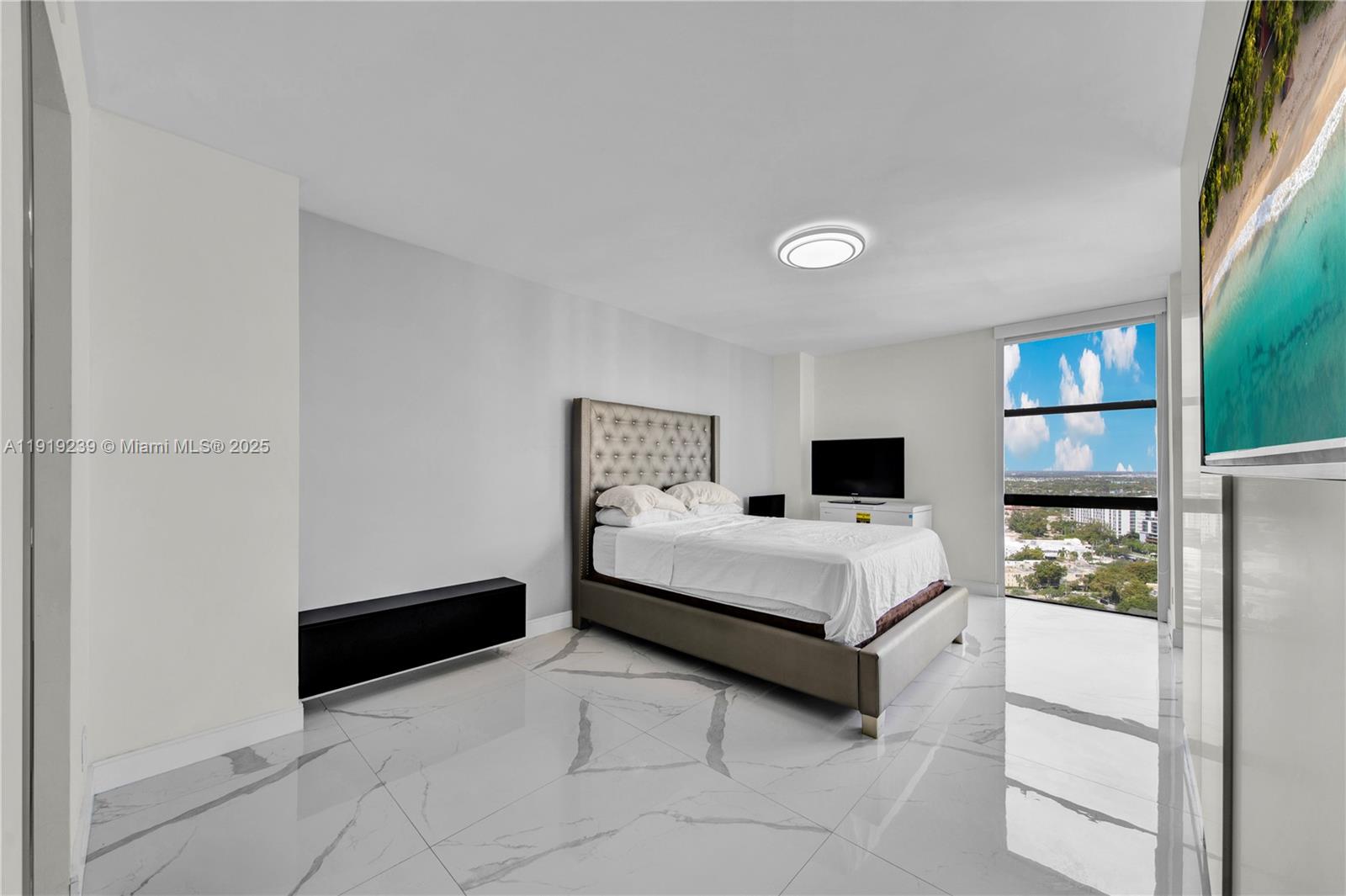 Photo of 20335 Country Club Drive  #2602, Aventura, Florida, 33180 - 