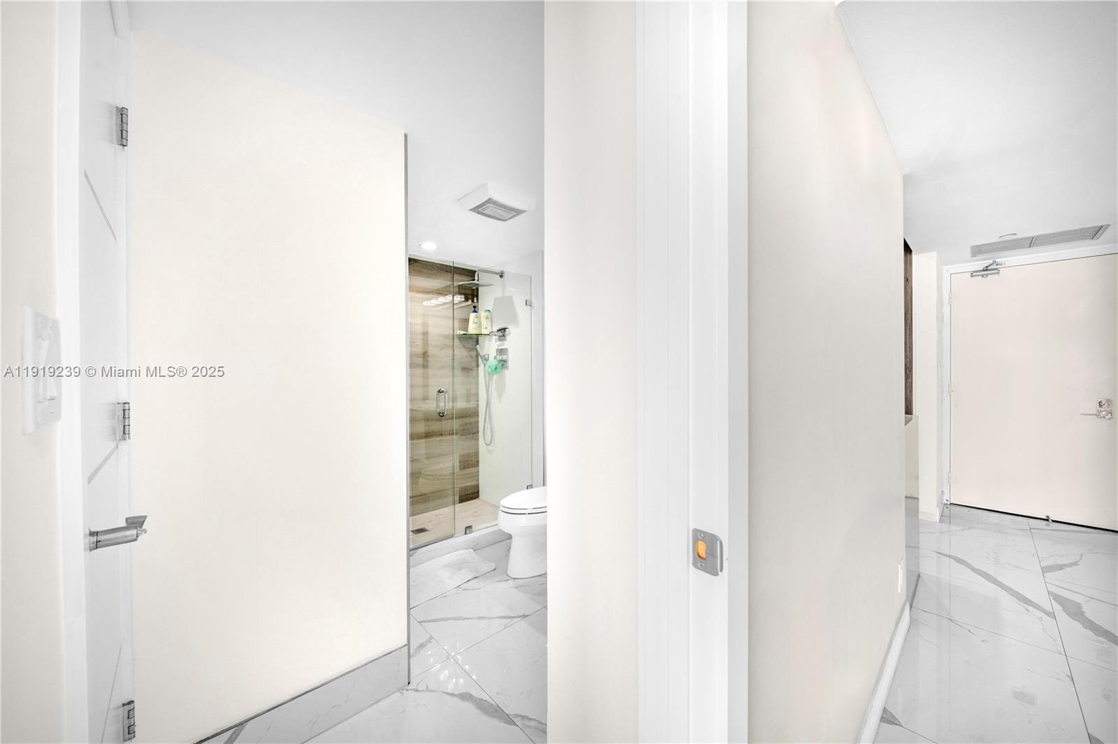 Photo of 20335 Country Club Drive  #2602, Aventura, Florida, 33180 - 