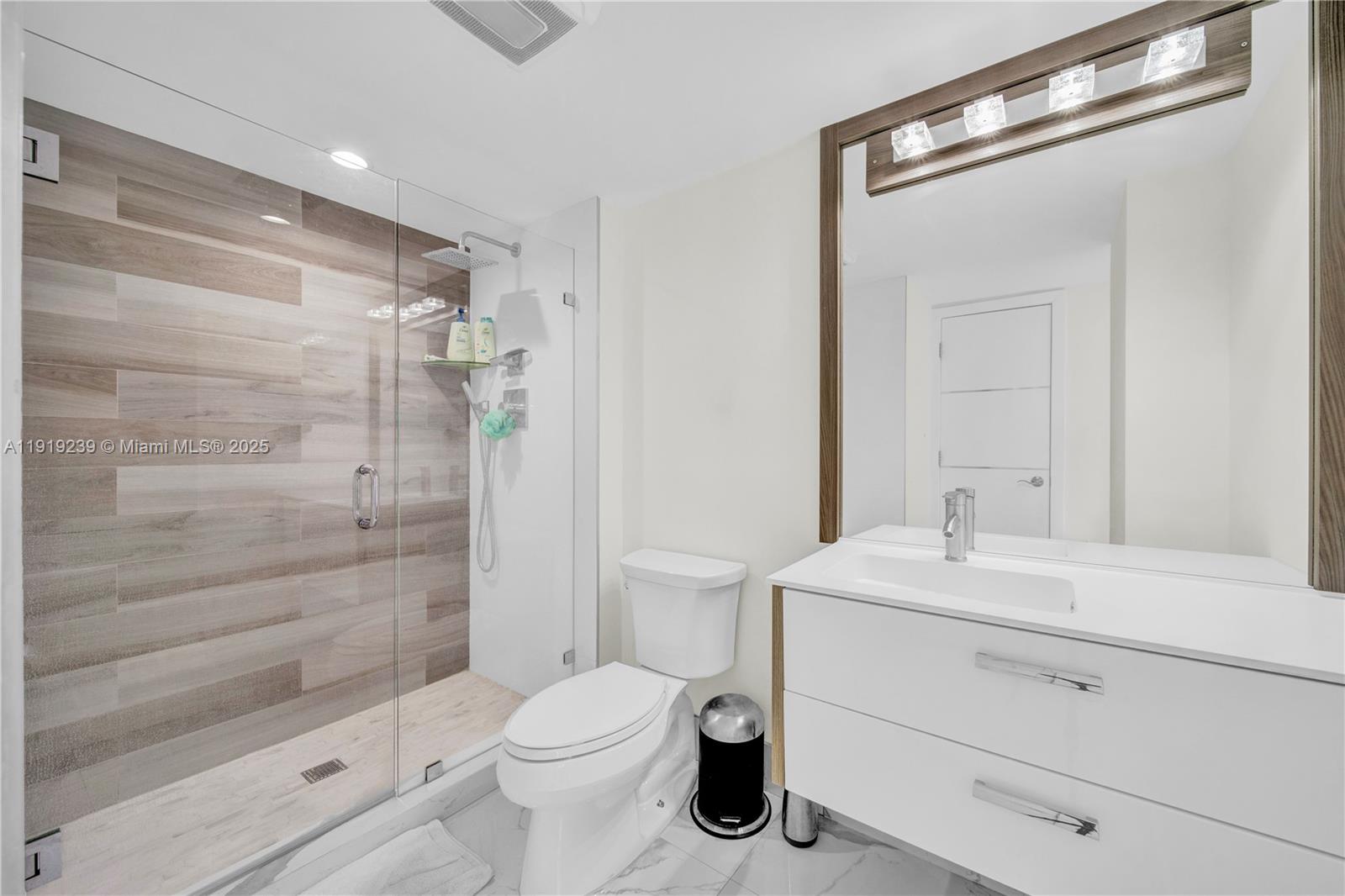 Photo of 20335 Country Club Drive  #2602, Aventura, Florida, 33180 - 