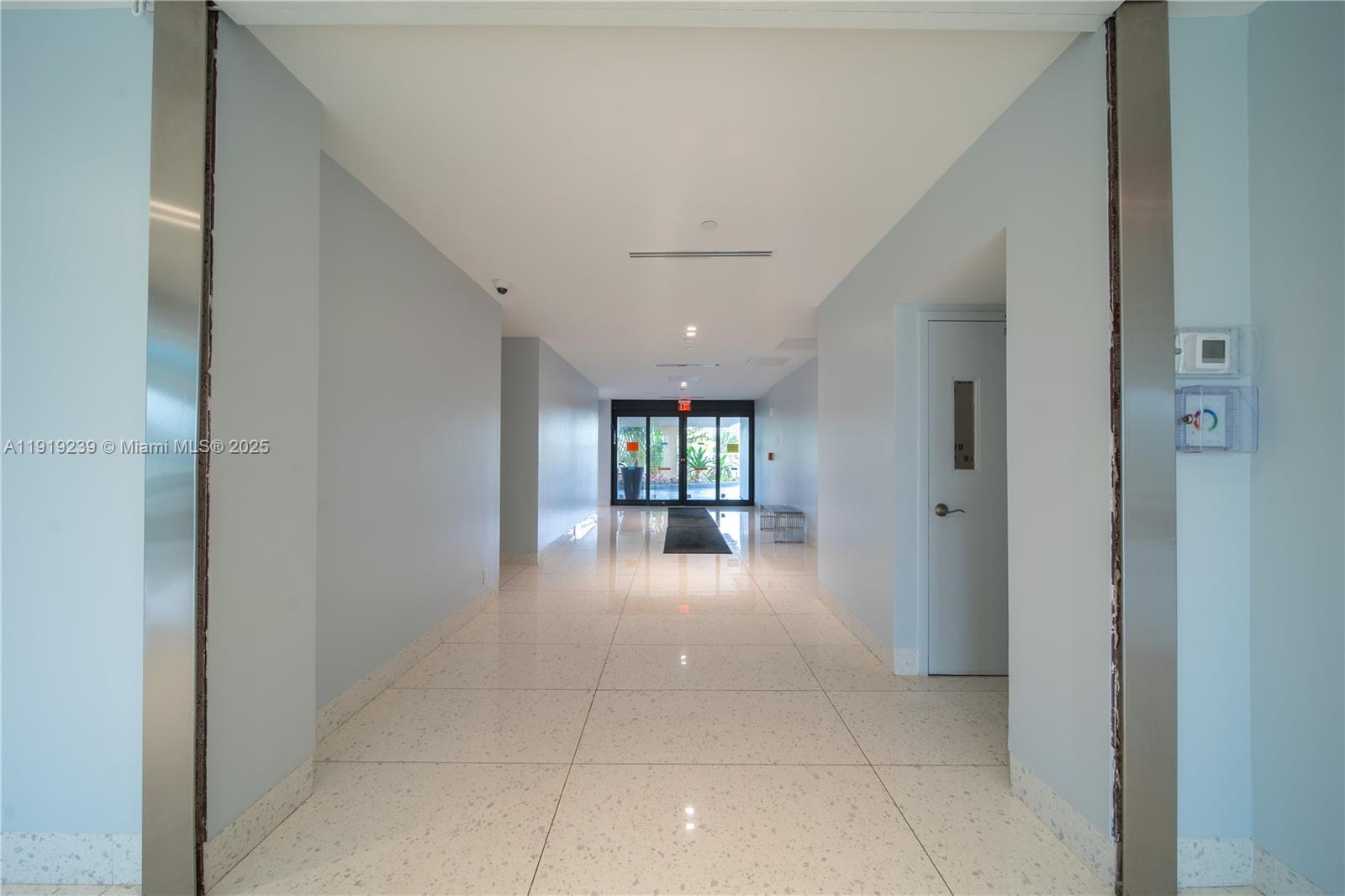 Photo of 20335 Country Club Drive  #2602, Aventura, Florida, 33180 - 