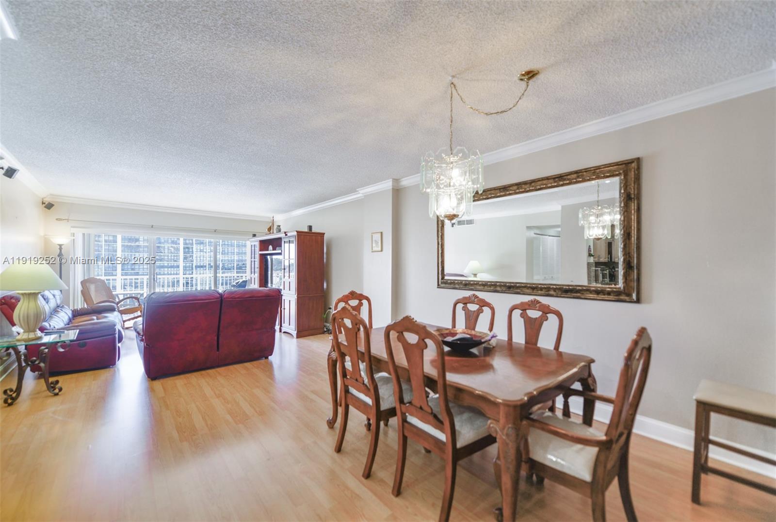 6J 2 / 2 1240 sq. ft. $ 2025-11-24 0 Photo