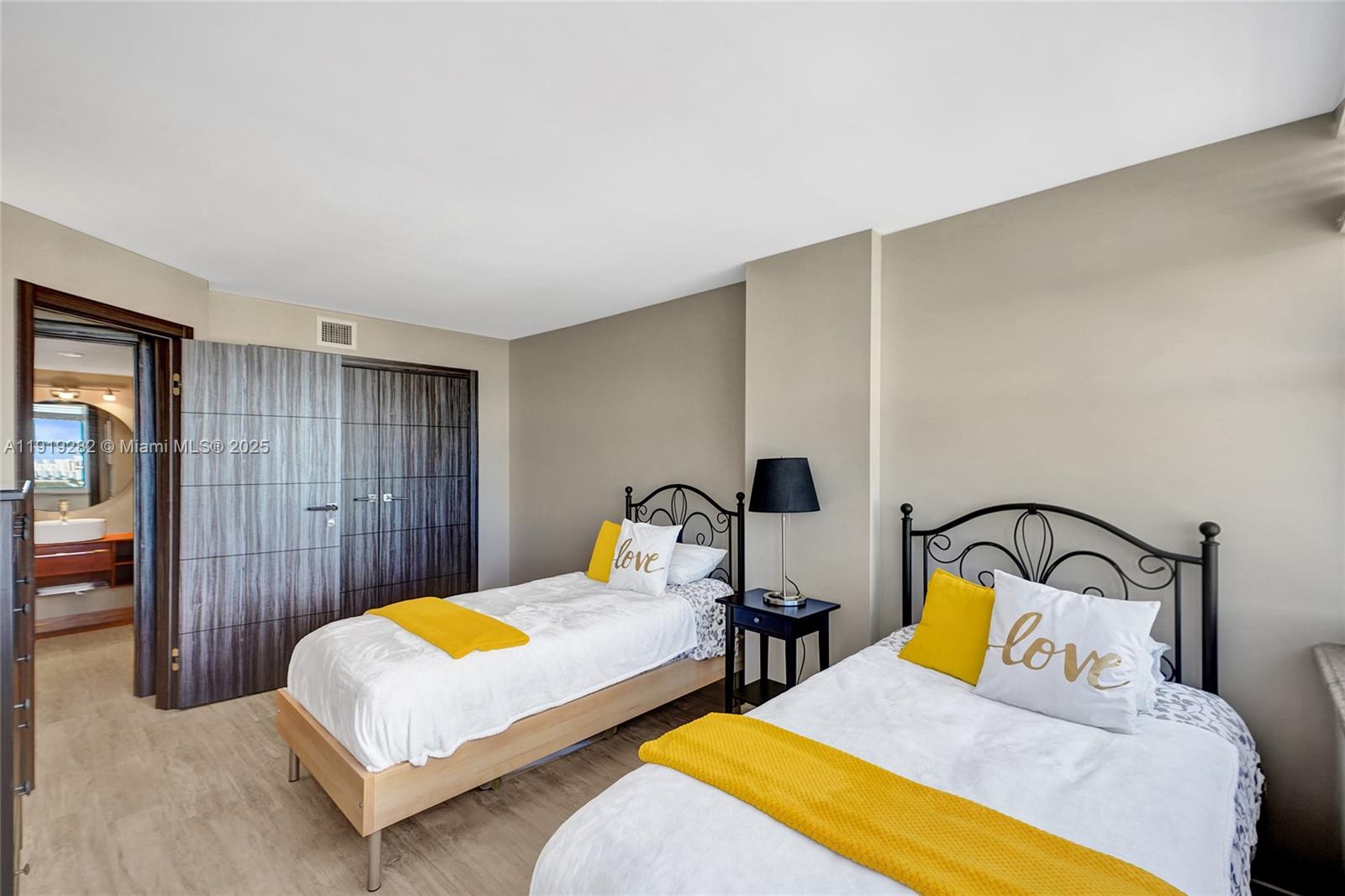 Photo of 2301 Ocean Dr #1204, Hollywood, Florida, 33019 -