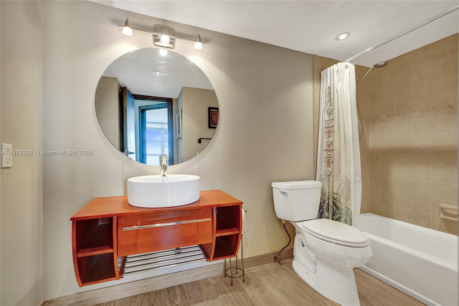 Photo of 2301 Ocean Dr #1204, Hollywood, Florida, 33019 -