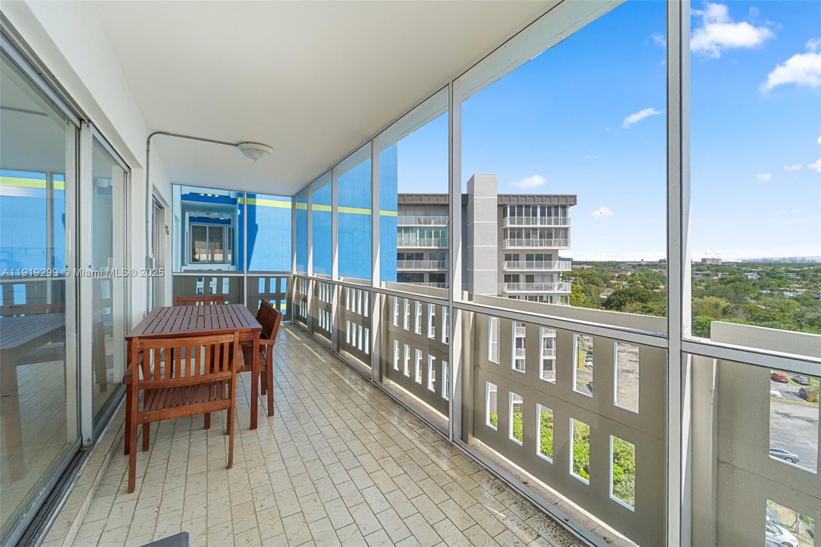 Ver detalles 1017 2 / 2 1344 sq. ft. $ 2025-11-24 0 foto