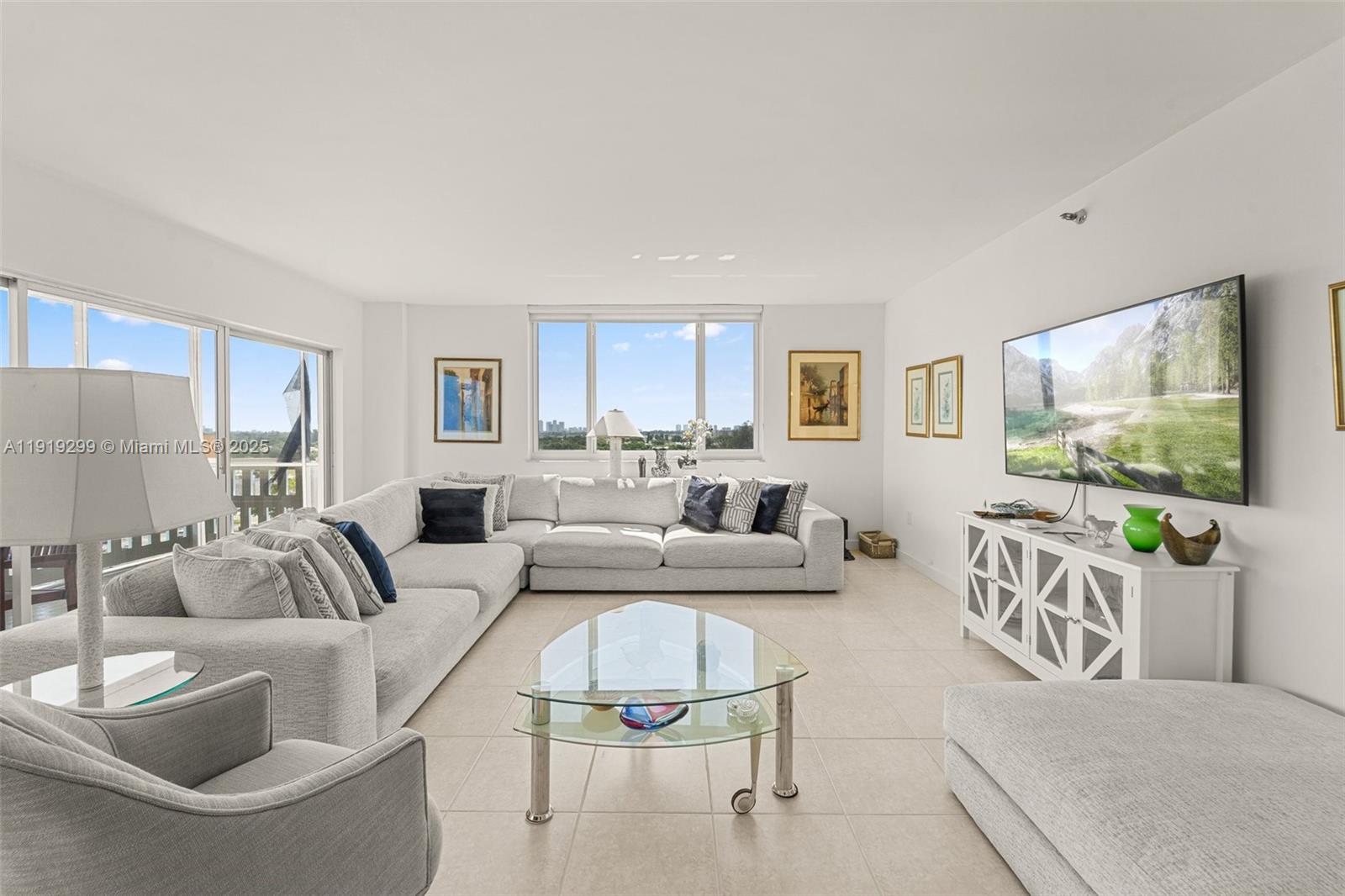 Ver detalles 1017 2 / 2 1344 sq. ft. $ 2025-11-24 0 foto