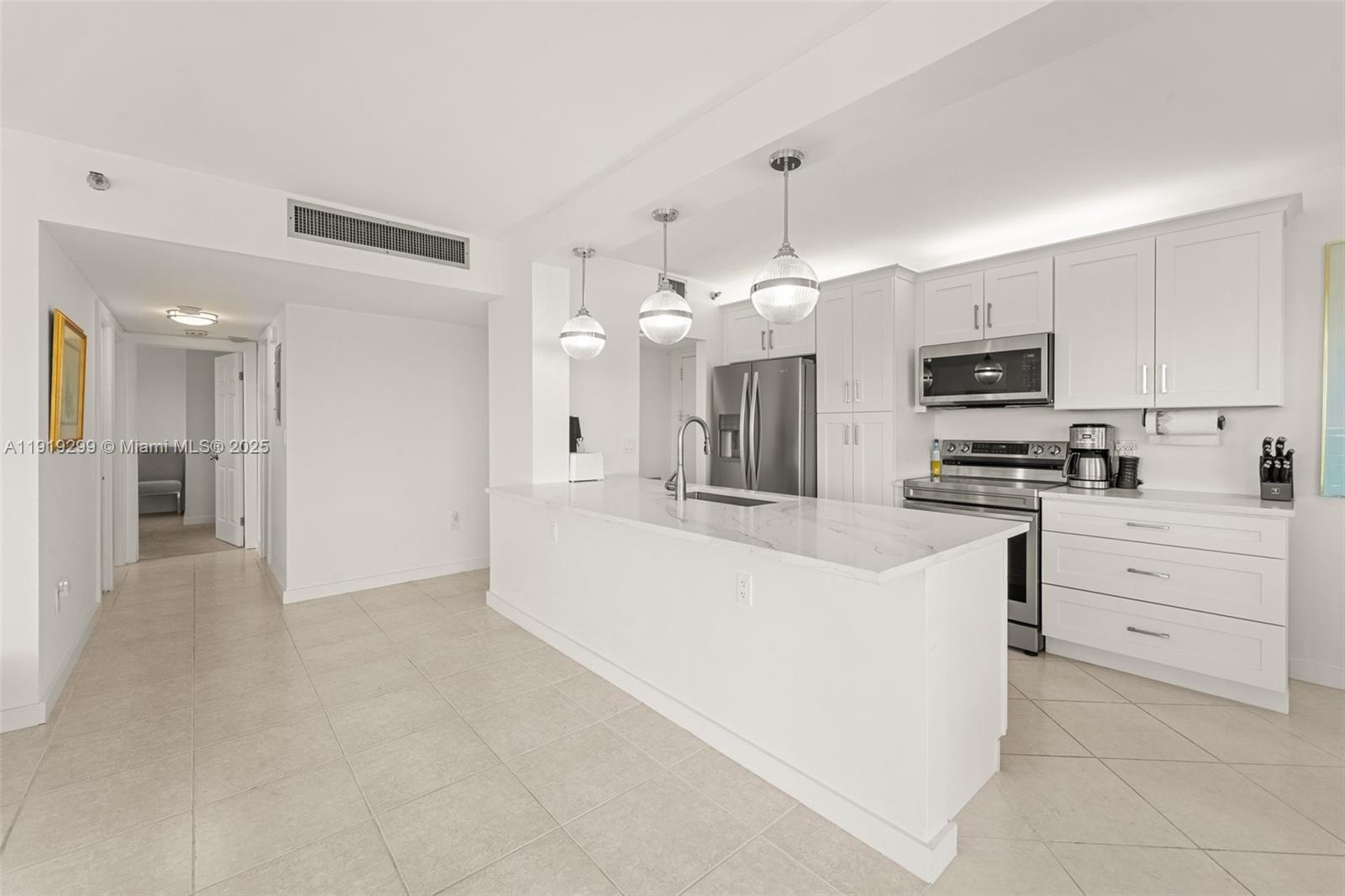 Ver detalles 1017 2 / 2 1344 sq. ft. $ 2025-11-24 0 foto