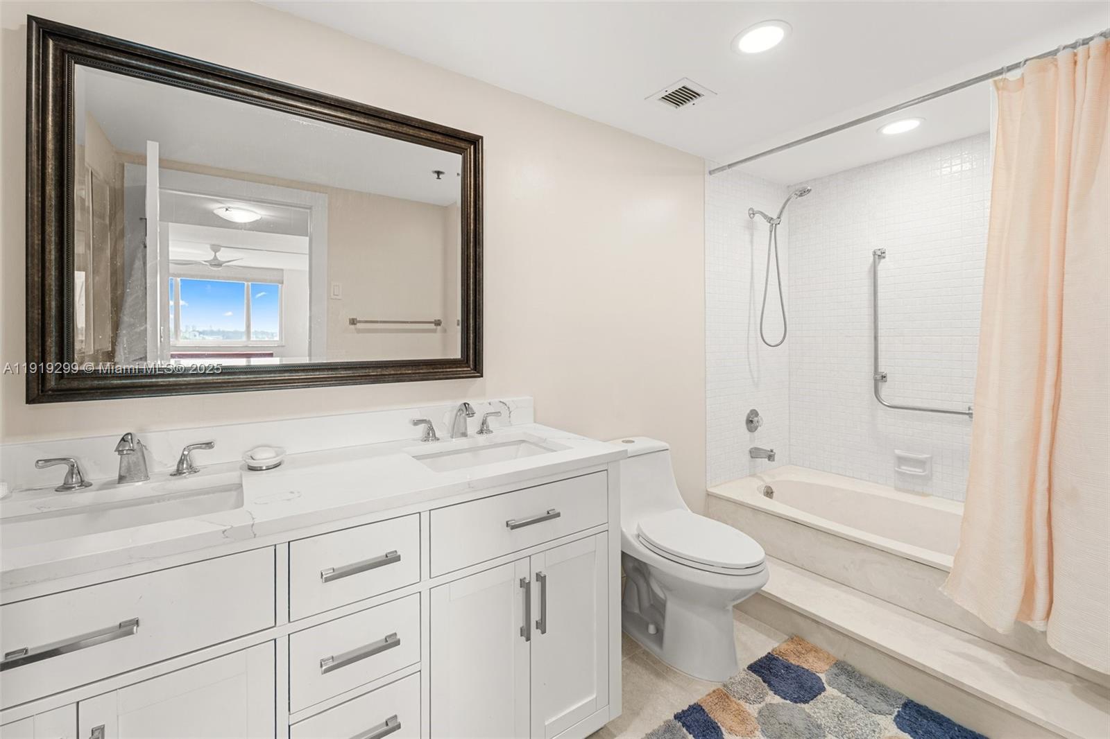 Ver detalles 1017 2 / 2 1344 sq. ft. $ 2025-11-24 0 foto