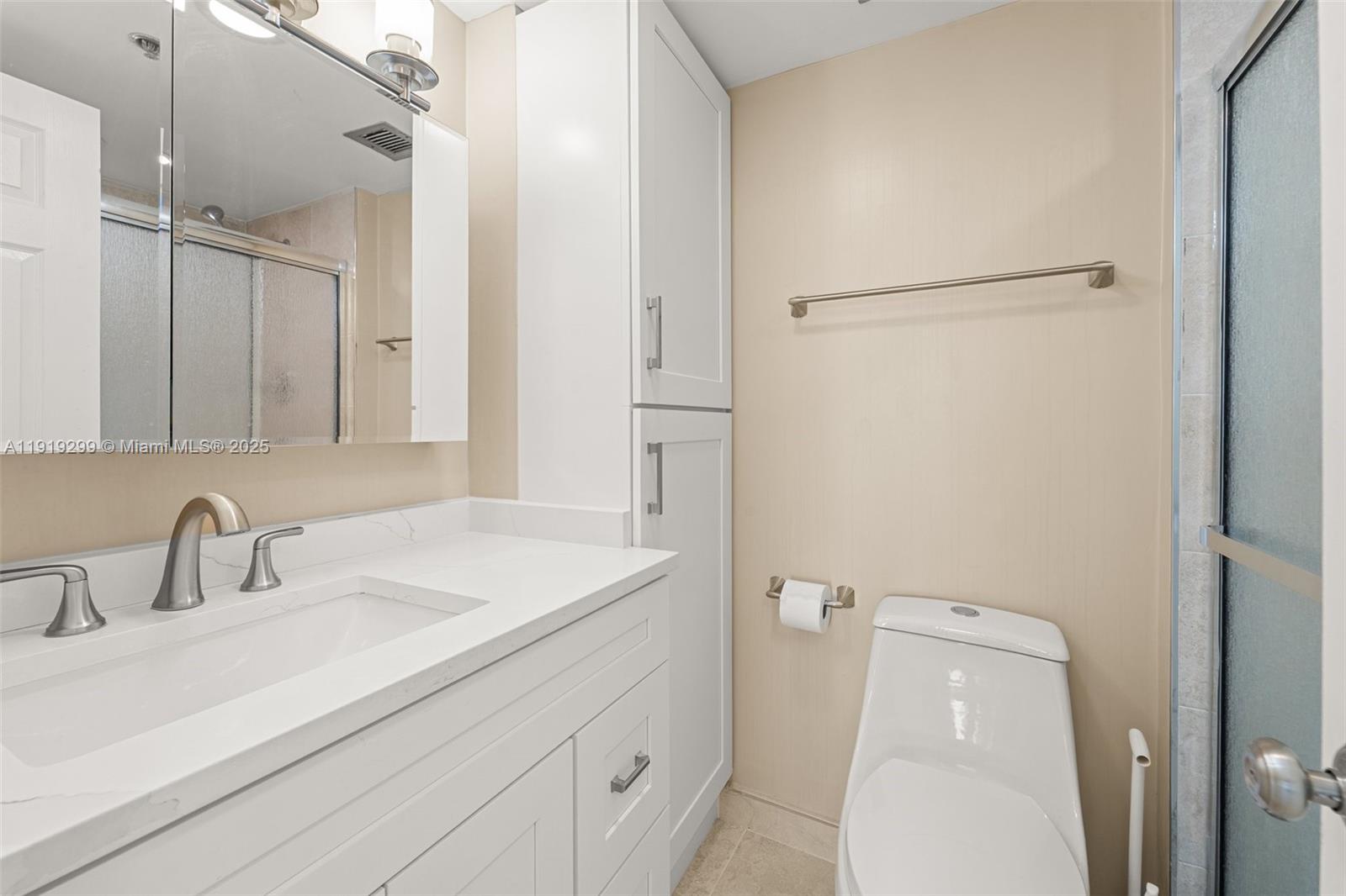 Ver detalles 1017 2 / 2 1344 sq. ft. $ 2025-11-24 0 foto