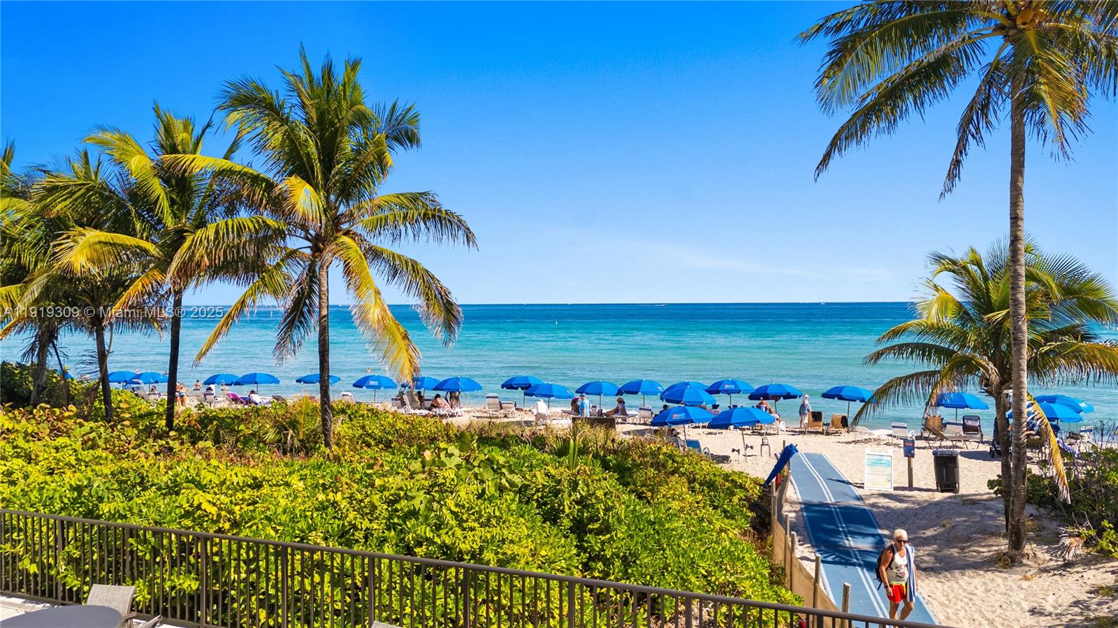 8Q 3 / 3 1740 sq. ft. $ 2025-11-24 0 Photo