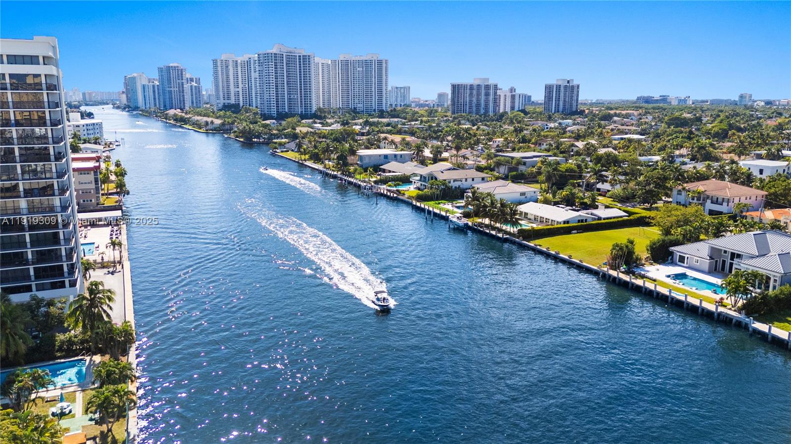 8Q 3 / 3 1740 sq. ft. $ 2025-11-24 0 Photo