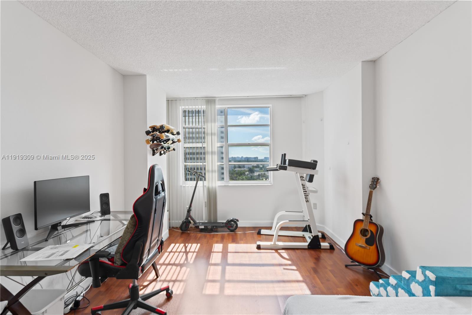 8Q 3 / 3 1740 sq. ft. $ 2025-11-24 0 Photo