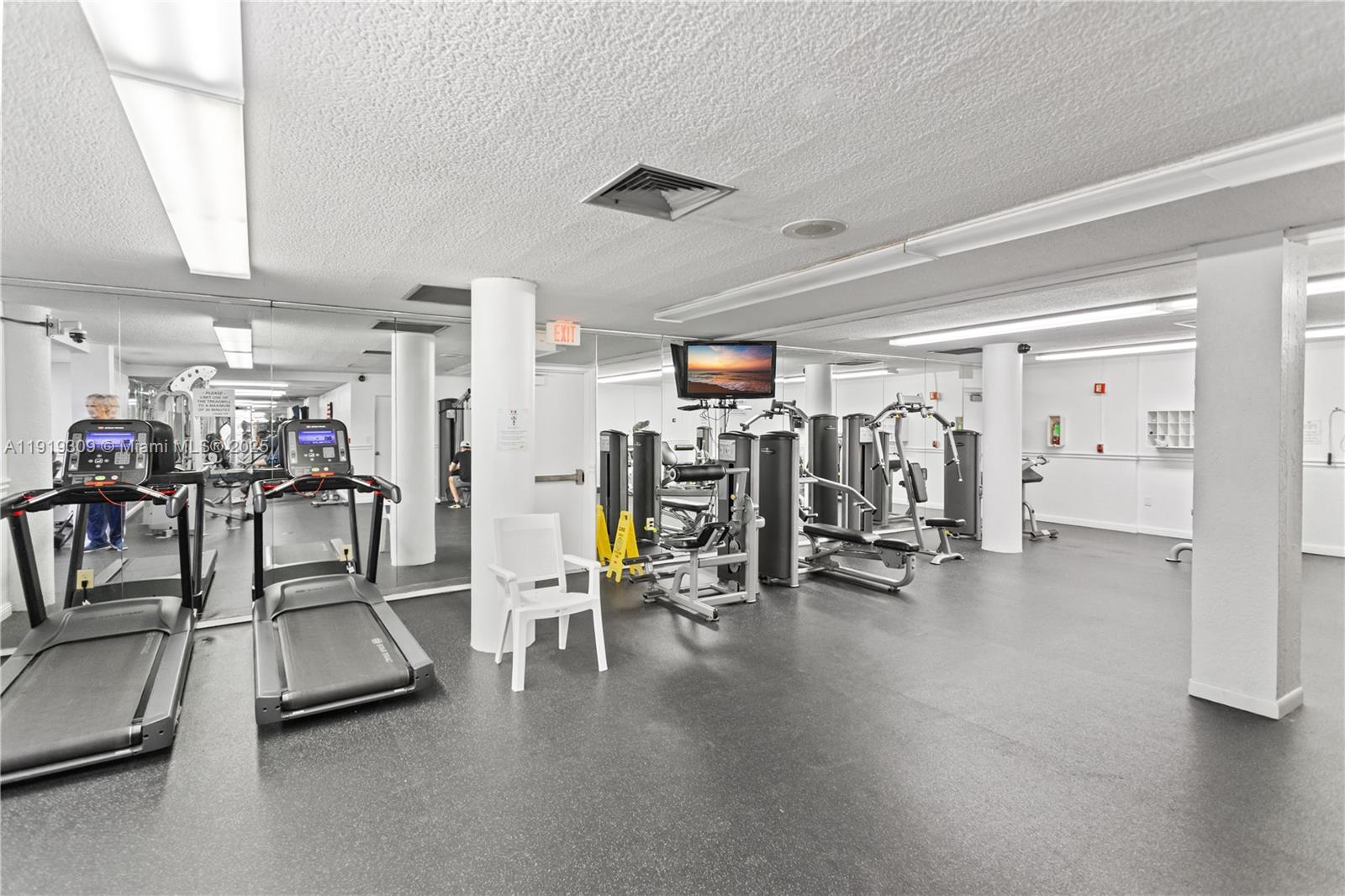 8Q 3 / 3 1740 sq. ft. $ 2025-11-24 0 Photo