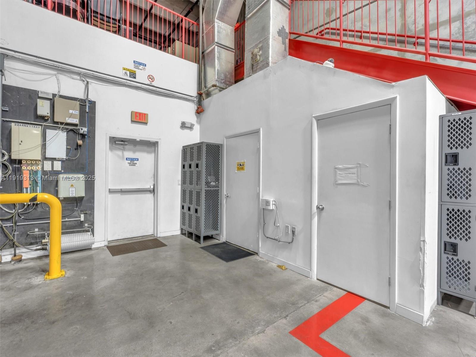 Подробнее / кв.футов $ 2025-11-24 0 Фото