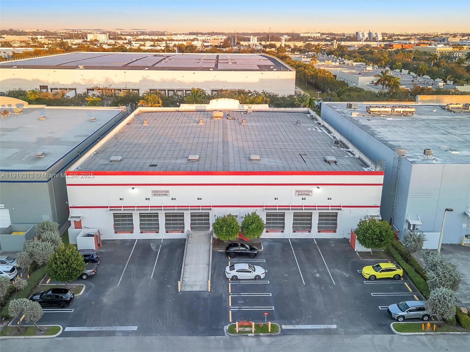 Подробнее / кв.футов $ 2025-11-24 0 Фото