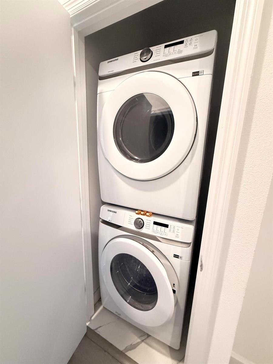   / 16 1671 sq. ft. $ 2026-03-03 0 foto