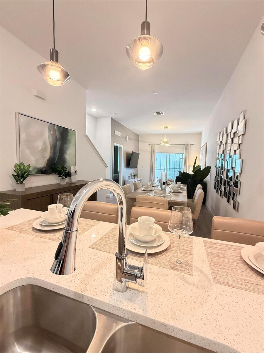   / 16 1671 sq. ft. $ 2026-03-03 0 foto