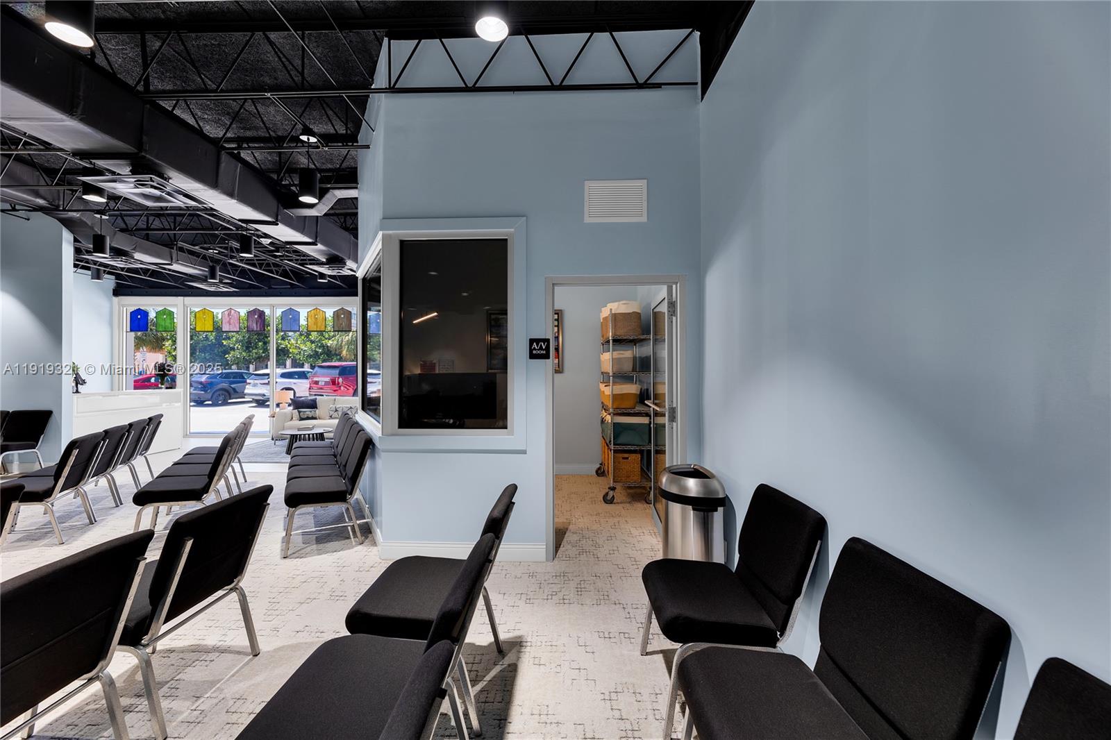   /   sq. ft. $ 2025-11-24 0 Photo