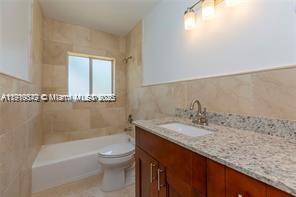 See details / 1582 sq. ft. $ 2025-11-24 0 Photo
