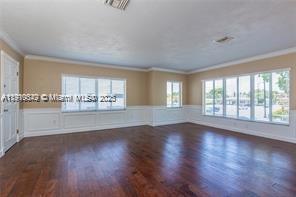 See details / 1582 sq. ft. $ 2025-11-24 0 Photo