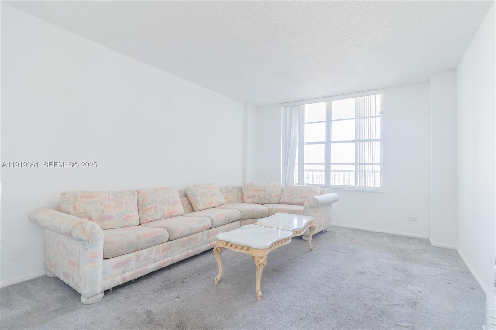 1701 2 / 2 1488 кв.футов $ 2025-11-24 0 Фото