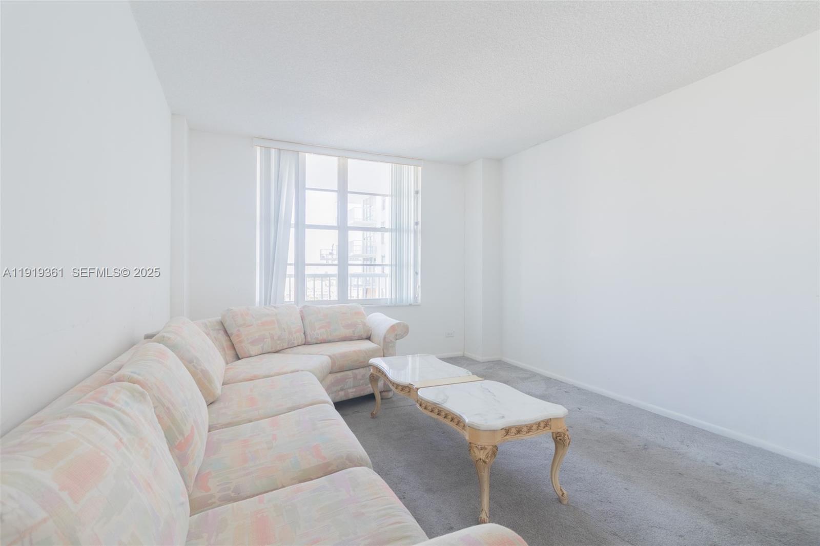 1701 2 / 2 1488 кв.футов $ 2025-11-24 0 Фото