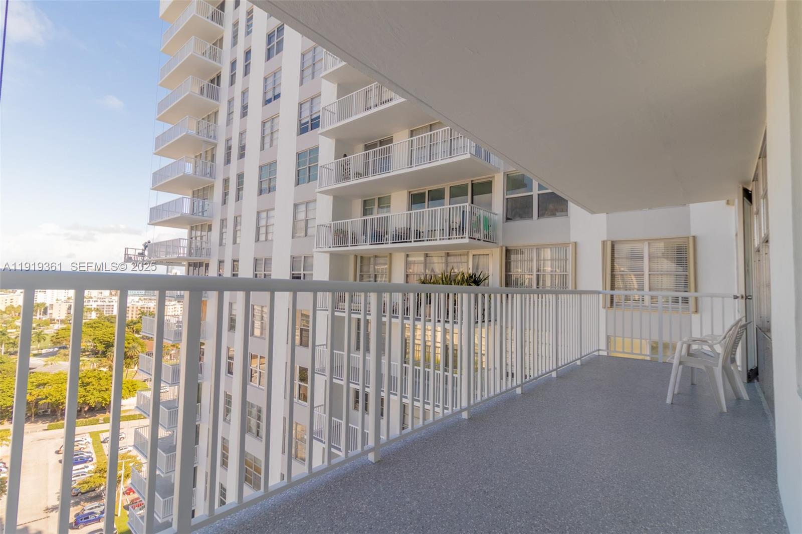 1701 2 / 2 1488 кв.футов $ 2025-11-24 0 Фото