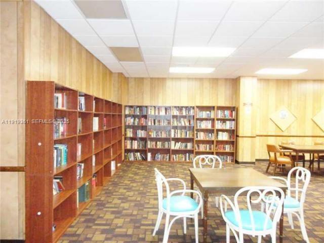 1701 2 / 2 1488 кв.футов $ 2025-11-24 0 Фото