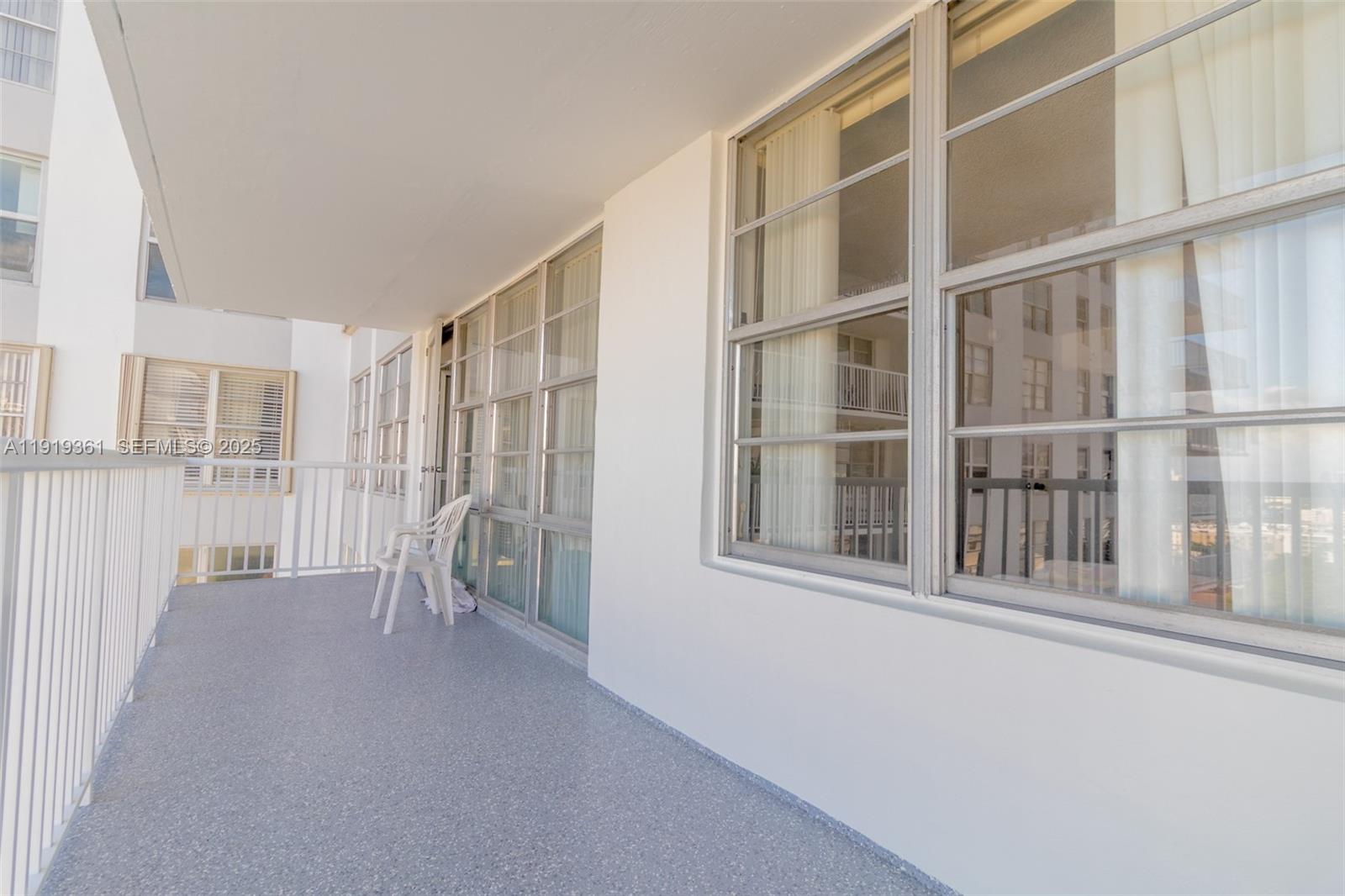 1701 2 / 2 1488 кв.футов $ 2025-11-24 0 Фото