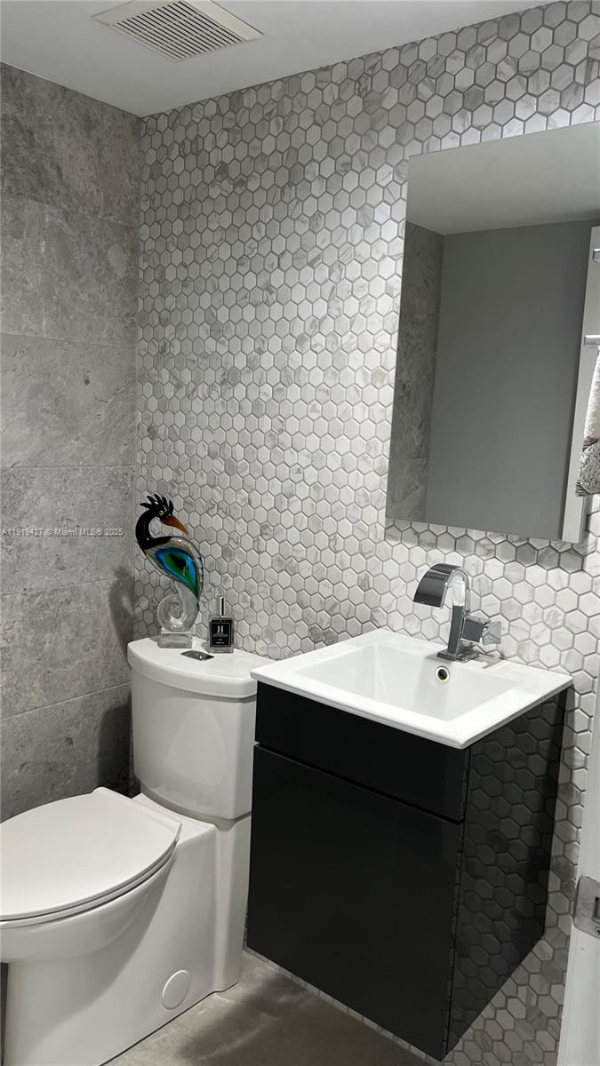 Photo of 20740 32nd Pl  (20740), Aventura, Florida, 33180 - 